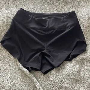 Never been worn athleta shorts size L